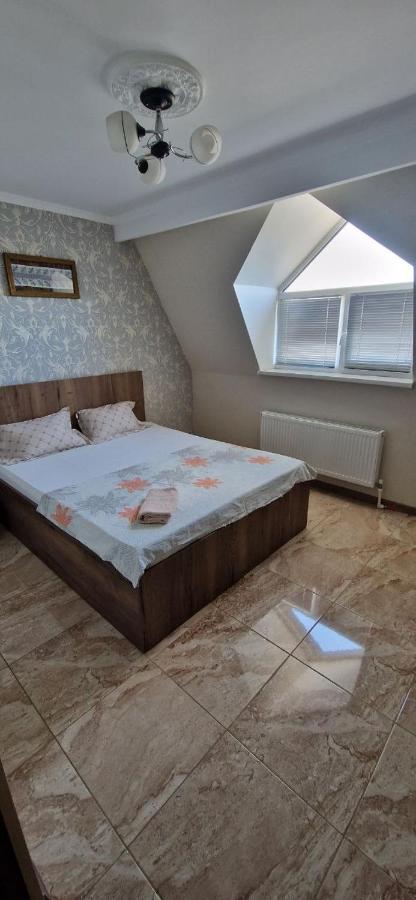 Tecuci Apartment In The Center Kischinau Exterior foto