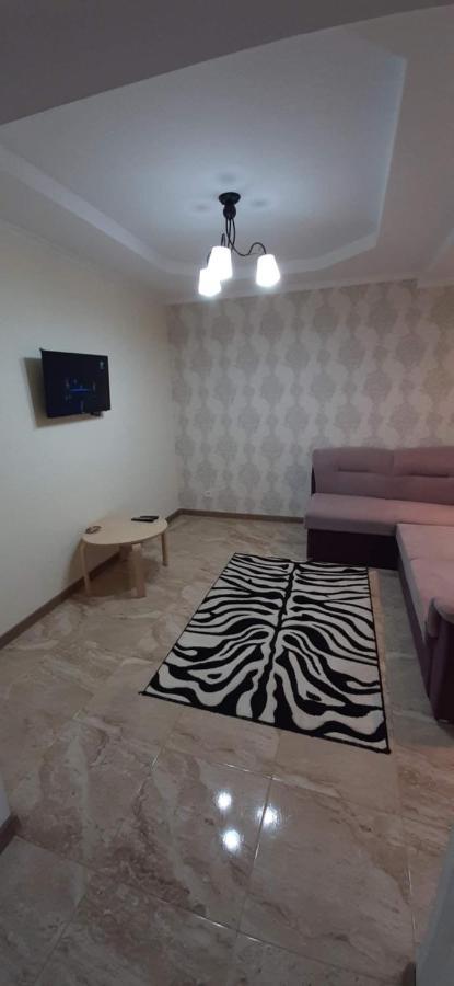 Tecuci Apartment In The Center Kischinau Exterior foto